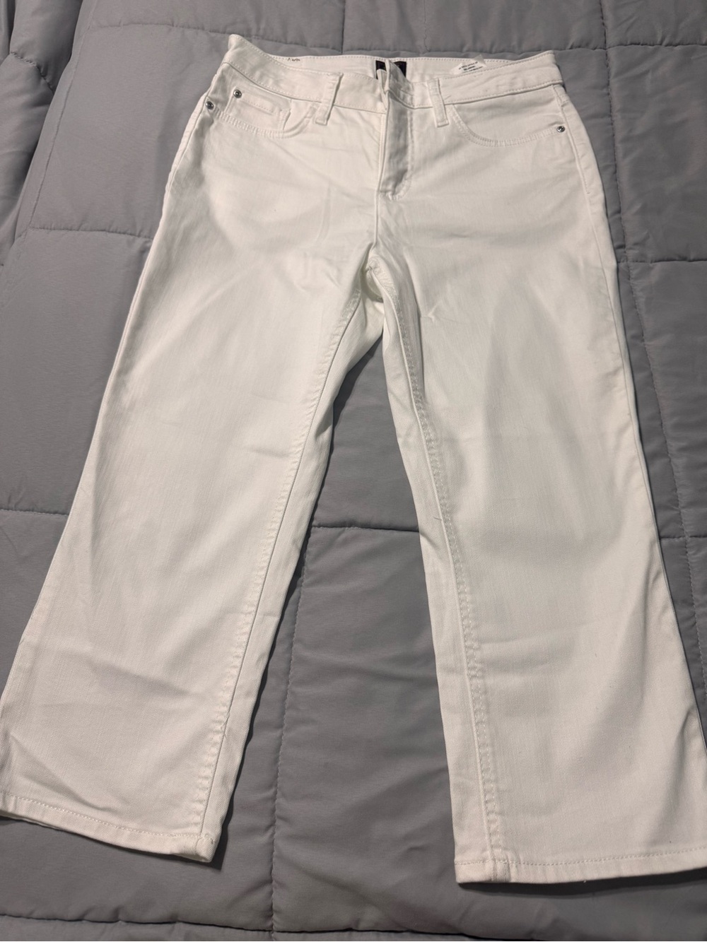 Lee White Capri length Women's Jeans